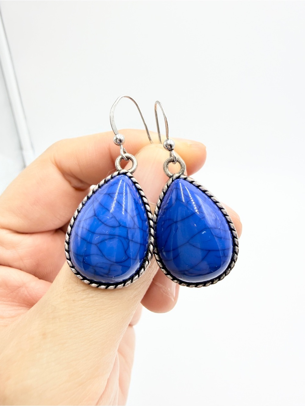 Vintage Cobalt Blue Teardrop Stone Dangle Earrings – Silver Tone Boho Jewelry